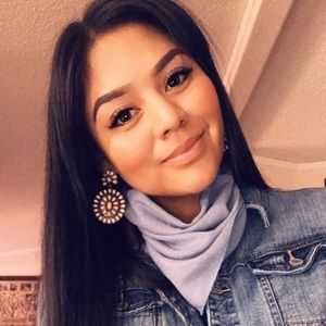 Meet your Posher, Samantha